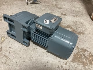 SEW-EURODRIVE GEAR MOTOR MODEL : R47 DRN80MK4: LOCATION - AR11