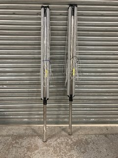 2 X LIFT-O-MATIC 40M ROTARY CLOTHES AIRERS: LOCATION - B1