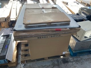 PALLET OF ASSORTED HOUSEHOLD ITEMS TO INCLUDE 83L CLEAR PLASTIC STORAGE CONTAINER: LOCATION - B1 (KERBSIDE PALLET DELIVERY)