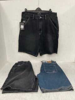 3 X WOMENS ROUTE ONE SUPPER BAGGY SHORTS IN VARIOUS SIZES: LOCATION - E4