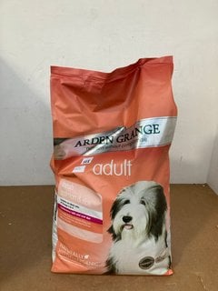 ARDEN GRANGE ADULT FLAVOURED DOG FOOD - BBE: 10/08/2026: LOCATION - H4