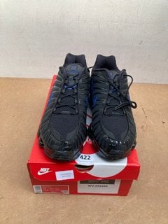 NIKE SHOX TL TRAINERS IN BLACK - UK SIZE 12 - RRP £134: LOCATION - G3