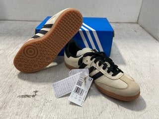 ADIDAS SAMBA OG TRAINERS IN CREAM/BLACK UK SIZE 6: LOCATION - F16