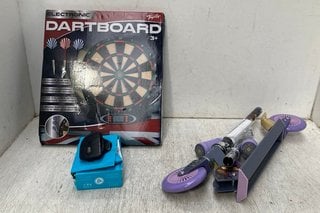 3 X ASSORTED HOUSEHOLD ITEMS TO INCLUDE ELECTRIC DARTBOARD: LOCATION - F11