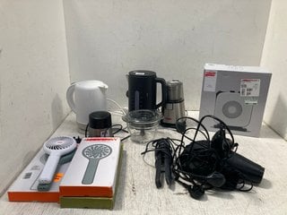 QTY OF ASSORTED JOHN LEWIS & PARTNERS HOUSEHOLD ITEMS TO INCLUDE SQUARE FAN HEATER: LOCATION - F2