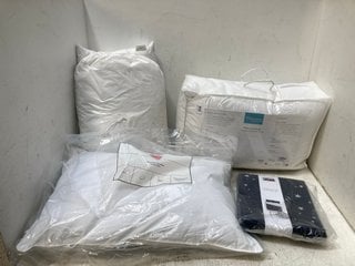 4 X ASSORTED JOHN LEWIS & PARTNERS BEDDING ITEMS TO INCLUDE STARDUST DARK NAVY DOUBLE DUVET SET: LOCATION - F1