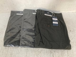 3 X PAIRS OF MENS CREW CLOTHING CHINOS IN CHARCOAL UK SIZE 40 - COMBINED RRP:£144: LOCATION - E1