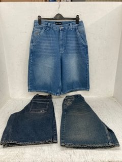 3 X ROUTE ONE MENS SUPER BAGGY XL DENIM SHORTS IN BLUE - VARIOUS UK SIZES TO INCLUDE 28" - COMBINED RRP £135: LOCATION - E5