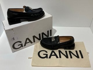 GANNI WOMEN'S BUTTERFLY LOGO LOAFERS - BLACK - UK 5 - RRP £375: LOCATION - LUXURY