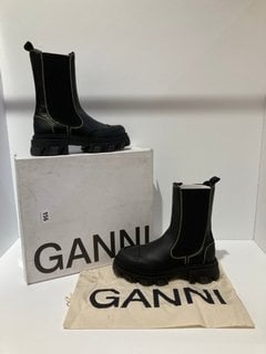 GANNI WOMEN'S LEATHER TALL CHELSEA BOOTS - BLACK - UK 6 - RRP £345: LOCATION - LUXURY