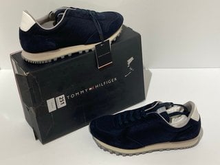 TOMMY HILFIGER MEN'S ELEVATED EVA RUNNING STYLE TRAINERS - DESERT SKY - UK 10 - RRP £90: LOCATION - LUXURY