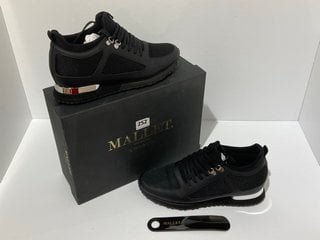 MALLET BTLR DIVER 1.0 TRAINERS TRIPLE BLACK SIZE 09 - RRP £175: LOCATION - LUXURY