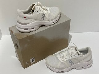 ON WOMEN'S CLOUD PULSE TRAINING SHOES - UNDYED/FROST - UK 4 - RRP £140: LOCATION - LUXURY