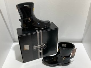 BARBOUR INTERNATIONAL WOMEN'S MUGELLO BIKER WELLIES - BLACK - UK 4 - RRP £69.95: LOCATION - LUXURY