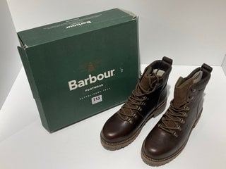 BARBOUR STANTON BOOTS IN DARK BROWN - UK SIZE 7 - RRP £135: LOCATION - LUXURY