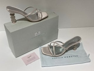 SOPHIA WEBSTER WOMEN'S APHRODITE MID MULES - IVORY/PEARL - UK 7 - RRP £480: LOCATION - LUXURY