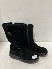 ROCKET DOG WOMENS SLOPE BLACK SUEDE WINTER BOOT IN SIZE UK4 - RRP £110