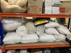 QTY OF ASSORTED BEDDING ITEMS TO INCLUDE BHS LUXURY HOTEL PILLOW PAIR