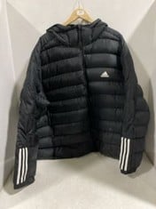 ADIDAS HOODED ITAVIC 3 STRIPE PUFFER JACKET IN BLACK- SIZE 3XL- RRP £106