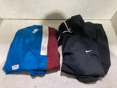 NIKE PULL OVER HOODIE IN BLACK SIZE M TO INCLUDE NIKE TWO TONE NYLON JOGGERS IN RED AND BLUE SIZE M