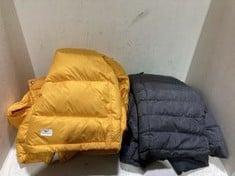 MENS NORTH FACE PUFFER COAT IN YELLOW SIZE M TO INCLUDE LADIES LONGLINE MOUNTAIN WAREHOUSE PUFFER COAT IN GREY SIZE UK12