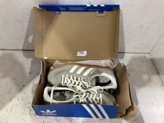 ADIDAS HANDBALL SPEZIAL IN SILPEB/OWHITE/GUM2 SIZE 6.5