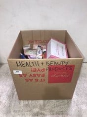 BOX OF ASSORTED HEALTH & BEAUTY ITEMS TO INCLUDE DERMWORK CRYOTHERAPY GLOBES