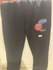 2 X ASSORTED ADULTS CLOTHING TO INCLUDE MERCIER JOGGING BOTTOMS IN BLACK SIZE M