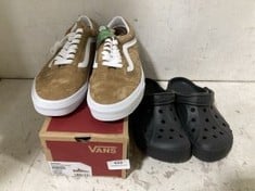 2 X ASSORTED ADULTS SHOES TO INCLUDE VANS OLD SKOOL PIG SUEDE TOBACCO BROWN SIZE 7