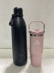 STANLEY FLOWSTATE TUMBLER 40 OZ CHERRY BLOSSOM PINK TO INCLUDE CHILLY'S BOTTLE MONOCHROME 1.8 L BLACK