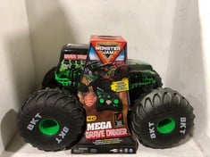 MONSTER JAM MEGA GRAVE DIGGER R/C MONSTER TRUCK