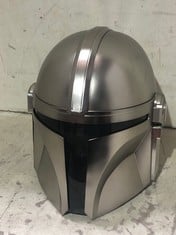 STAR WARS THE BLACK SERIES THE MANDALORIAN ELECTRONIC HELMET