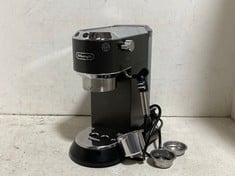 DELONGHI DEDICA STYLE TRADITIONAL PUMP ESPRESSO COFFEE MACHINE BLACK EC685.BK