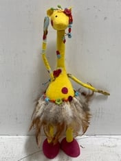 12 X STONE THE CROWS MEDIUM PAIR OF DANCING GIRAFFES - HEIGHT 37CM - TOTAL RRP £288