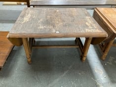 1 X STONE THE CROWS EXTENDED DINING TABLE