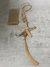 72 X STONE THE CROWS SM HANGER - CLAM SHELL - LENGTH 36CM - TOTAL RRP £8640 TO INCLUDE 12 X STONE THE CROWS SM HANGER STARFISH LENGTH 36CM - TOTAL RRP £60