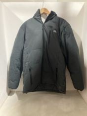 MEN’S TRESPASS COAT SIZE MEDIUM ( PLEASE NOTE ITEM IS DAMAGED).