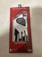 34 X ZERO FRICTION COMPRESSION FIT JUNIORS GOLF GLOVE.