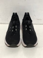 ASICS GEL-NIMBUS 26 PUREGEL TRAINERS BLACK/WHITE SIZE 11 RRP- £180