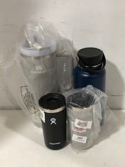 4 X ASSORTED TUMBLERS/FLASKS TO INCLUDE STANLEY QUENCHER H2.0 TUMBLER GREY