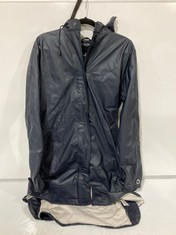 ILSE JACOBSEN RAIN COAT IN BLACK WITH WHITE LINING SIZE EU 42