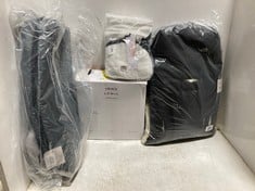 4 X ASSORTED JOHN LEWIS ITEMS TO INCLUDE JOHN LEWIS SHEEPSKIN FOOTMUFF IN BLACK