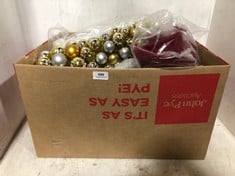 BOX OF ASSORTED CHRISTMAS DECORATIONS TO INCLUDE GOLD AND SILVER BAUBLE TREE