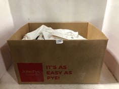 BOX OF ASSORTED BEDDING TO INCLUDE JOHN LEWIS SOFT & SILKY LUXURY EGYPTIAN COTTON 2 X OXFORD PILLOWCASES