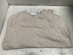 WHITE LABEL CASHMERE JUMPER IN SIZE 18