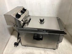 SOUTH BASE ELECTRIC DEEP FAT FRYER: RRP £190