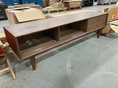 LAREDOUTE DARK OAK TV UNIT