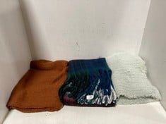 3 X ASSORTED SCARFS TO INCLUDE EVER AFTER FLUFFY SCARF MINT BLUE - TOTAL RRP £138