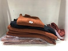 8 X ASSORTED SCARFS TO INCLUDE RANGELEY SCALF- COLOUR BROWN