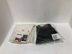 LEVI 501 CROPPED HIGH RISE STRAIGHT LEG DENIM JEANS BLACK - SIZE 24 TO INCLUDE LEVI 501 CROPPED HIGH RISE STRAIGHT LEG DENIM JEANS WHITE - SIZE 24 - TOTAL RRP £200